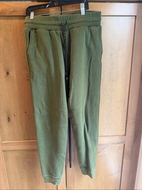 Fabletics Olive Green Women's Jogger Pants